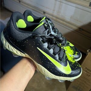 Nike Alpha Huarache Elite 4 Low MCS Baseball Cleats Men’s Size 10 FV6096-001